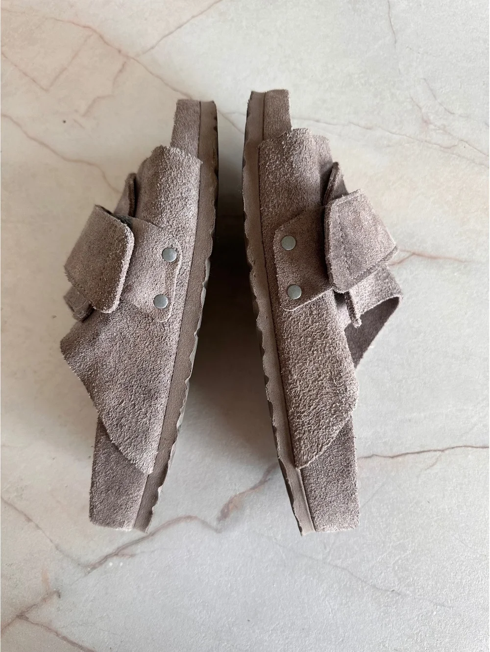 Birkenstock Kyoto Suede Leather Sandals in Gray Taupe Women’s size 39 8-8.5